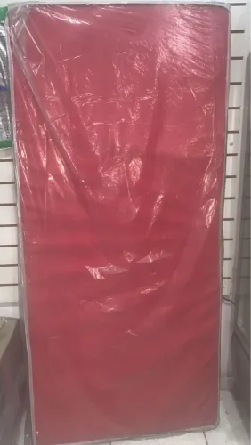 Colchao solteiro 10cm de espuma novo