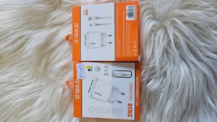 Kit Carregador Rápido 3.1A Gold com Cabo Tipo C - Novo