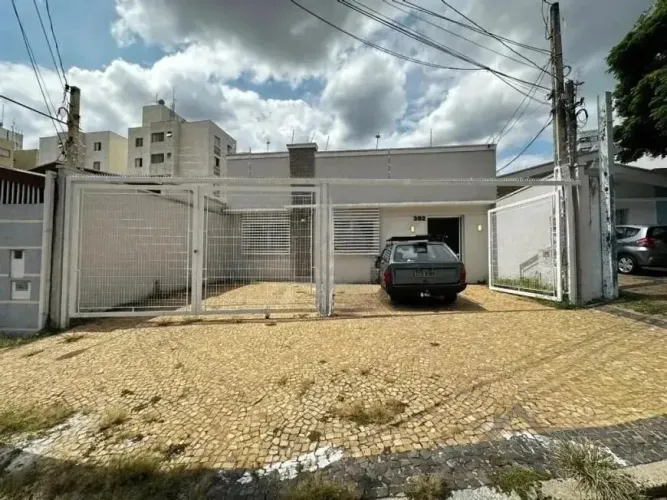 Casa à venda e para alugar no Bosque em Campinas/SP