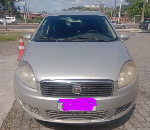 Fiat Linea Essence 1.8 Flex 16V 4P 2013