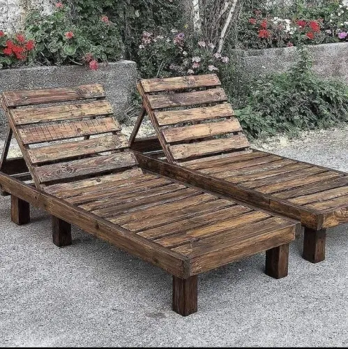 Conjuntos de espreguiçadeiras de madeira para relaxar no jardim