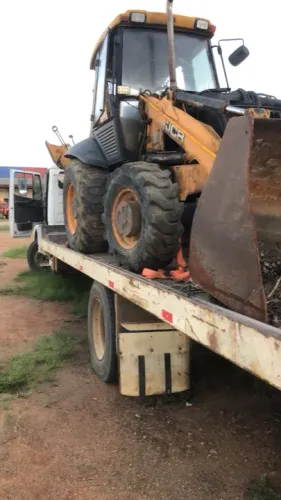 Retroescavadeira JCB 3c Plus para aluguel