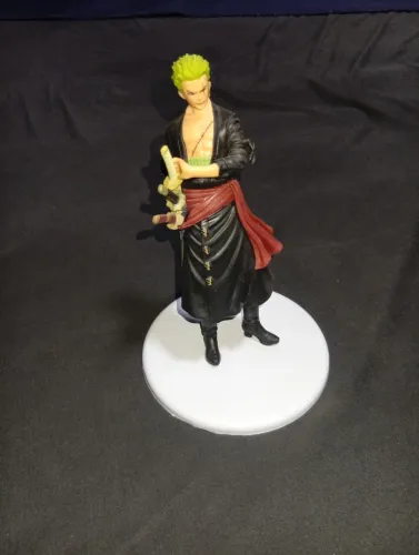 Action figure zoro