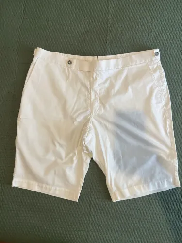 Bermuda branca