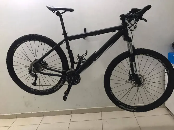 Bicicleta aro 29 | setup Shimano | 27 marchas shifter alivio