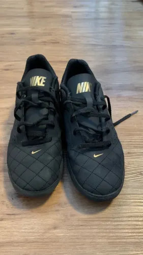 Chuteira Nike Society