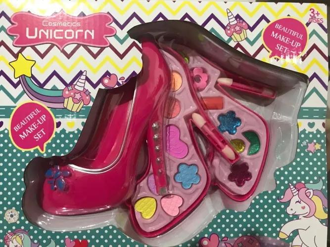 Kit Maquiagem Infantil Salto Unicórnio - Diversão Garantida!