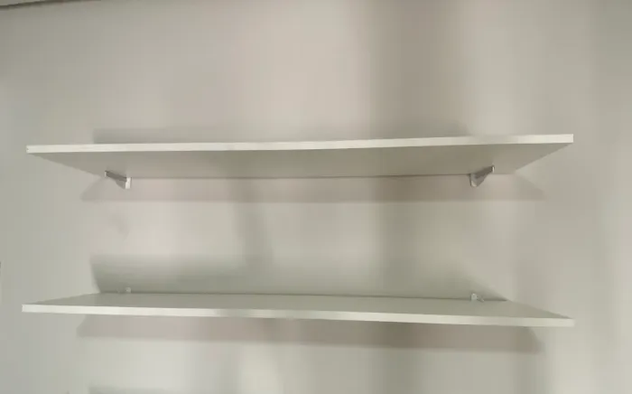 2 PRATELEIRAS DE MDF 1,00x0,20 BRANCO COM SUPORTE REFORÇADO