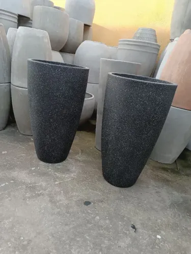 Vasos de planta fibra com cimento 