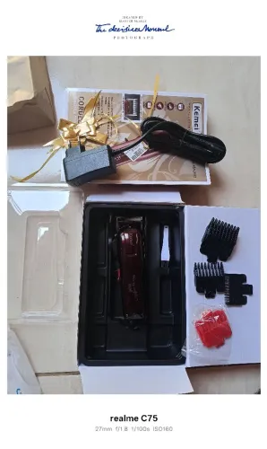 Máquina de cortar cabelo kelmei original Nova nuca foi usada