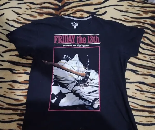 Camiseta Sexta-feira 13 (Jason)