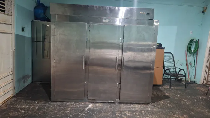 Refrigerador câmera fria 3 portas 