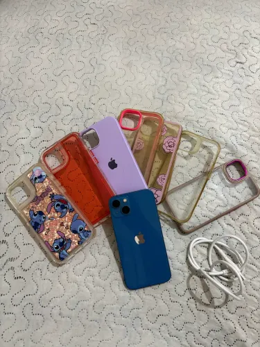 IPHONE 13 128GB EM PERFEITO ESTADO+ CARREGADOR + 7 CAPAS FEMININAS