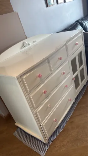 Cômoda divicar com gavetas e porta 