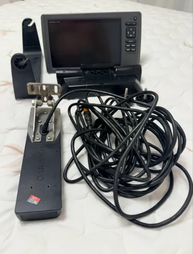 Sonar Garmin 94sv com transducer GT54