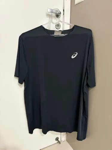 Camiseta Asics selada masculina G