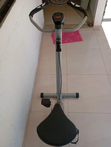 Vende-se bicicleta orgométrica