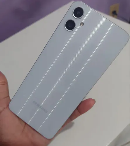 Samsung Galaxy A05 128 gigas aparelho está tope