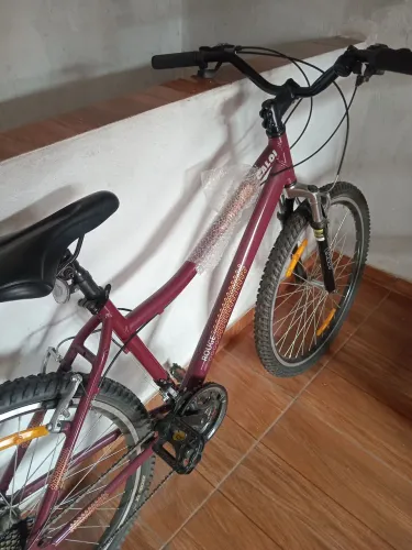Vendo bicicleta nova 400