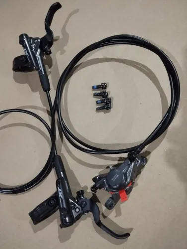 Par de freios hidráulicos Shimano XT 8100 mtb