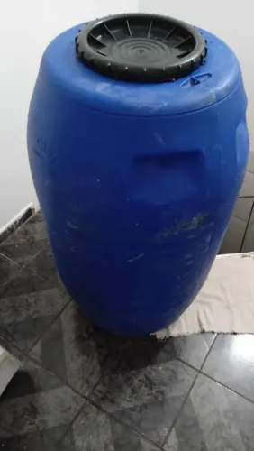 Galão p armazenamento AGUA 200 LITROS