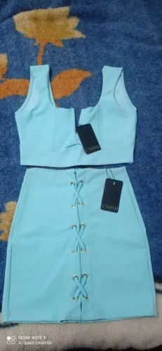 Conjunto Saia e Cropped.