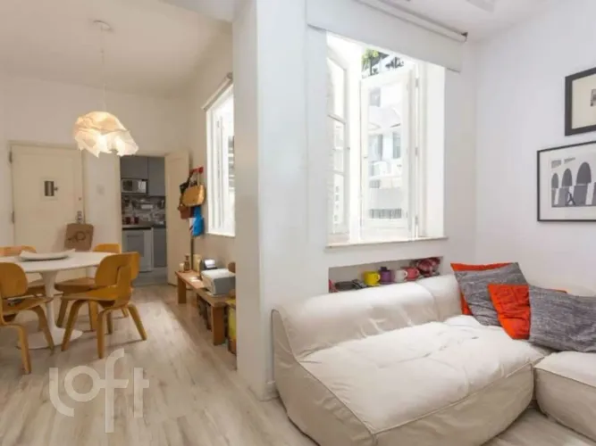 Apartamento à venda em Leblon com 67 m², 2 quartos