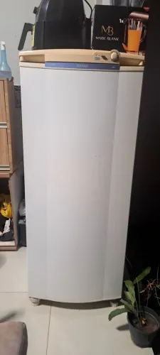 Freezer vertical Consul