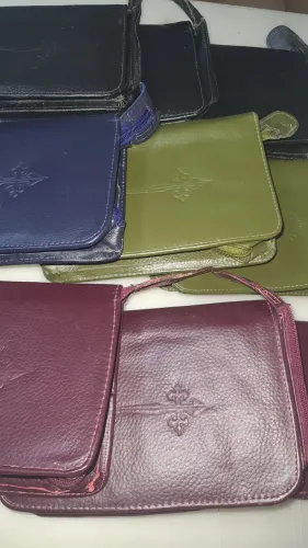 Lote de 9 peças Porta Biblia em couro com ziper