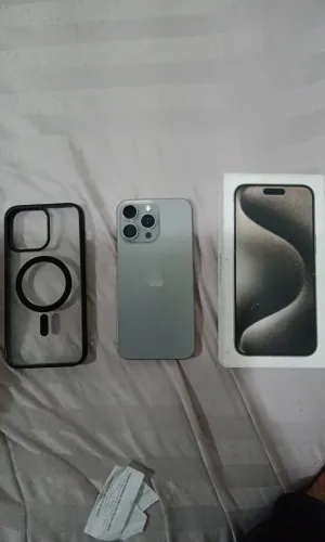 iPhone 15 pro max 256 cinza