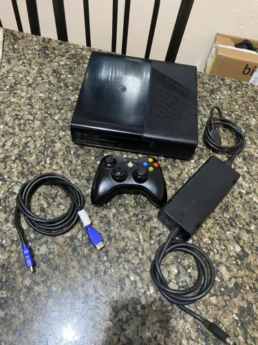 Xbox 360 super slim desbloqueado