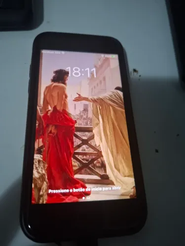 Iphone 7 32gb funciona tudo sem carregador