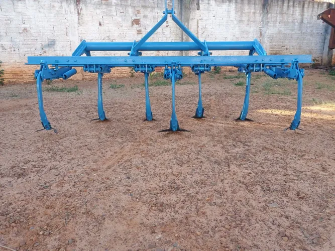 Cultivador bragantino 7 hastes reformado