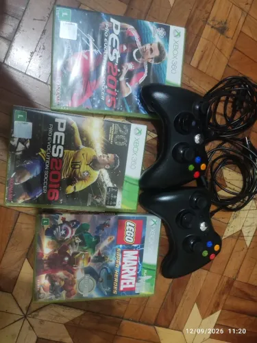 3 Jogos Originais Mídia Física + 2 Controles com Fio