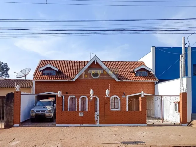 Casa à venda em Sumaré, Centro, com 5 quartos, com 240 m²