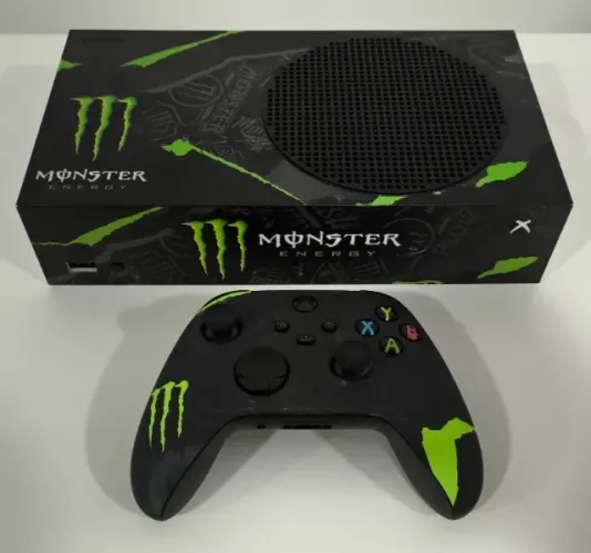 Xbox Series S Edição Limitada Monster Energy