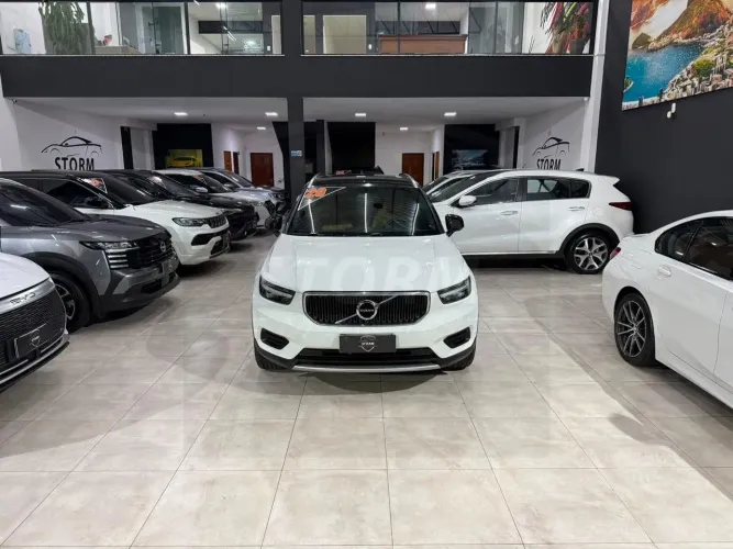 Volvo XC40 XC 40 T-4 Momentum 2.0 190cv FWD 2020