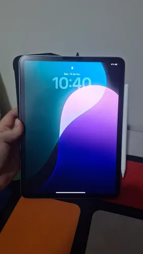 iPad Pro 11" (M2) 128GB 4ª Ger + Apple Pencil 2 + Capa - Impecável