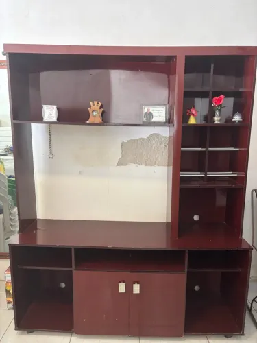 Vende-se estante