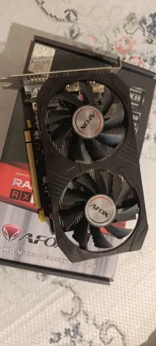 Rx 560 leia a descrição.