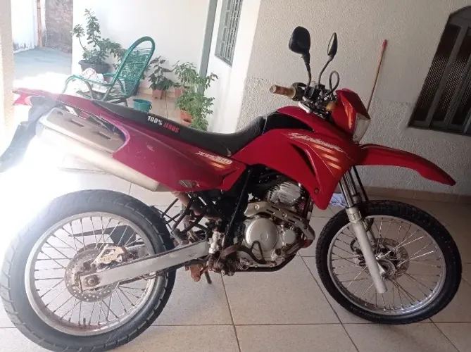 Vende-se Moto lander xtz 250 
