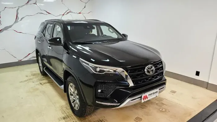 Toyota Hilux SW4 SRX 4X4 2.8 TDI 16V Dies. Aut. 2021