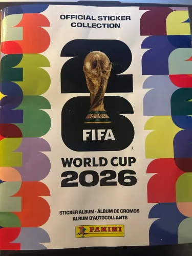 ÁLBUM DE FIGURINHAS DA COPA DO MUNDO 2016 dos EUA, versão americana.