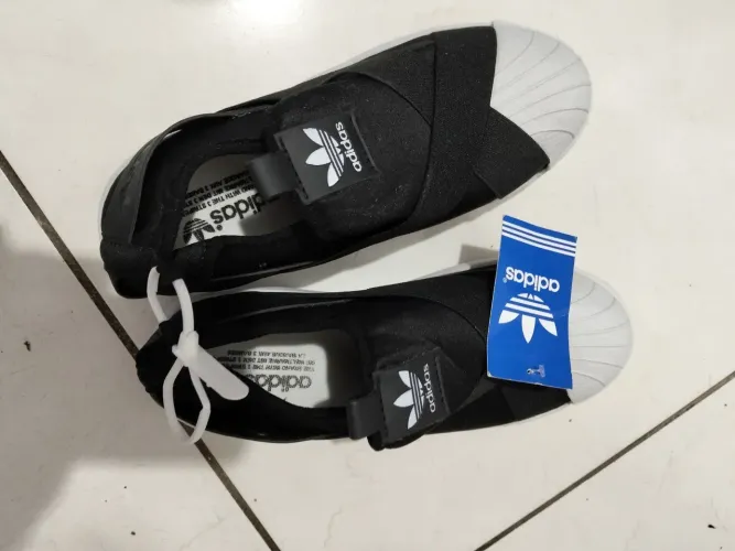 Tênis novos replica
