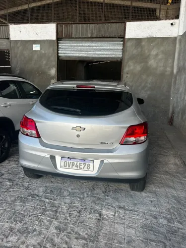 Chevrolet Onix Hatch LT 1.0 8V Flex Power Mec. 4P 2014