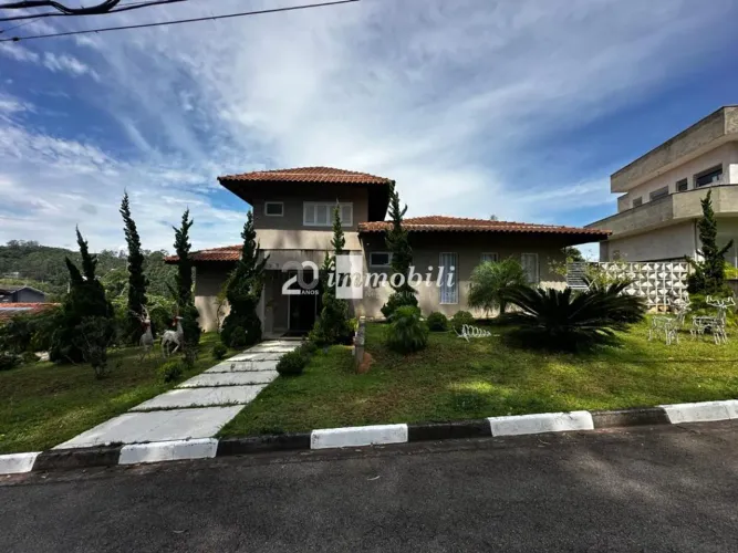 Casa à venda em Embu das Artes, Granja Viana, com 3 suítes, com 352 m², Parque Das Artes
