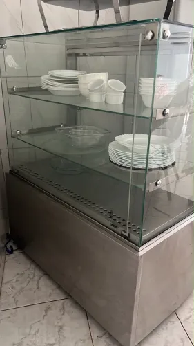 Vitrine Refrigerador e Vitrine Neutra