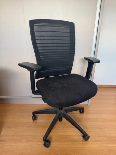 Cadeira home office/ e ou gamer