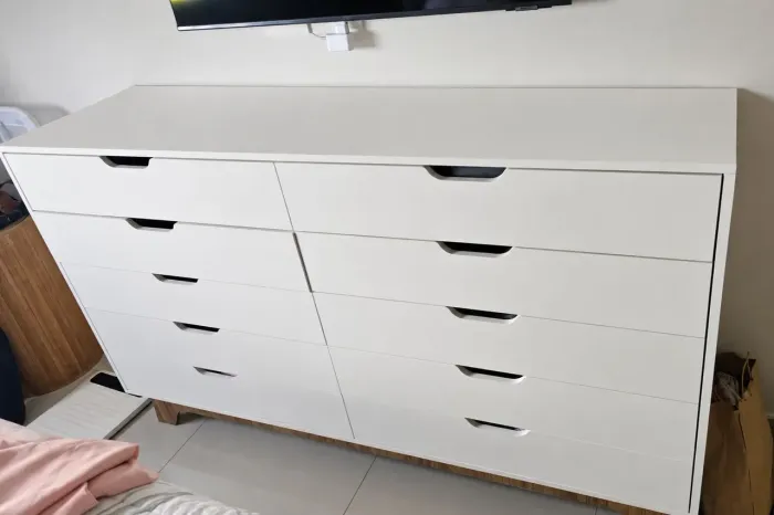 Cômoda para Quarto Infantil com 10 Gavetas em MDF Alice Branca e Freijó