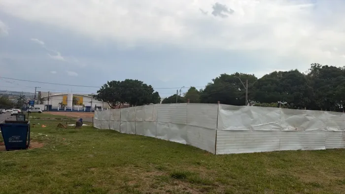 Montamos seu tapumes de obra 